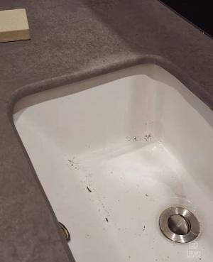 使用木紋裝飾貼膜給衛(wèi)生間貼膜改色你需要了解這些知識點