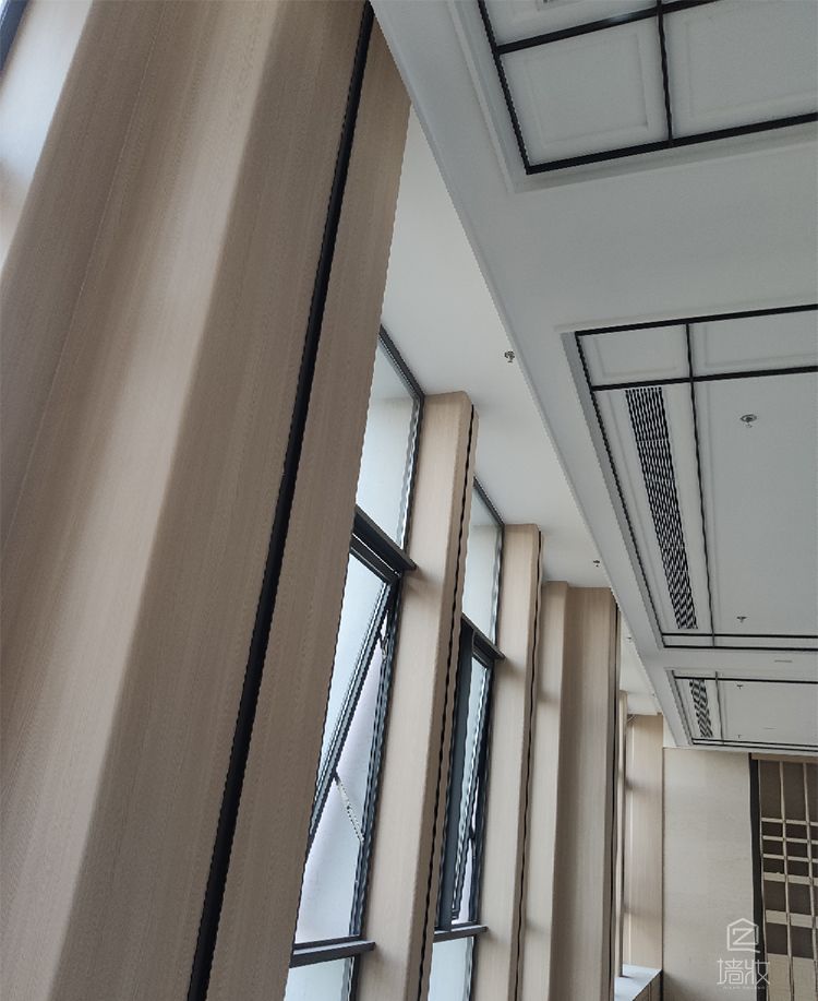 上海大型養(yǎng)老院項(xiàng)目lg木紋膜裝飾膜使用案例